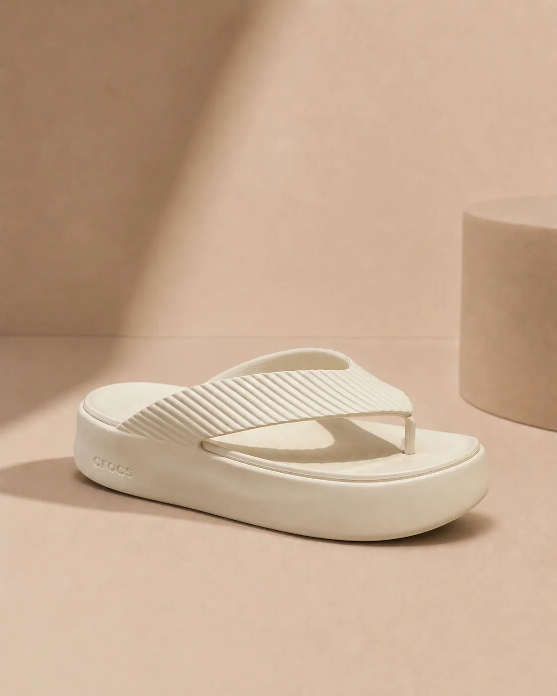 CROCS Getaway Groove Platform Flip